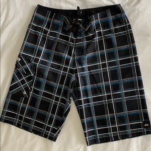 Quicksilver men’s boardshorts bathing suit